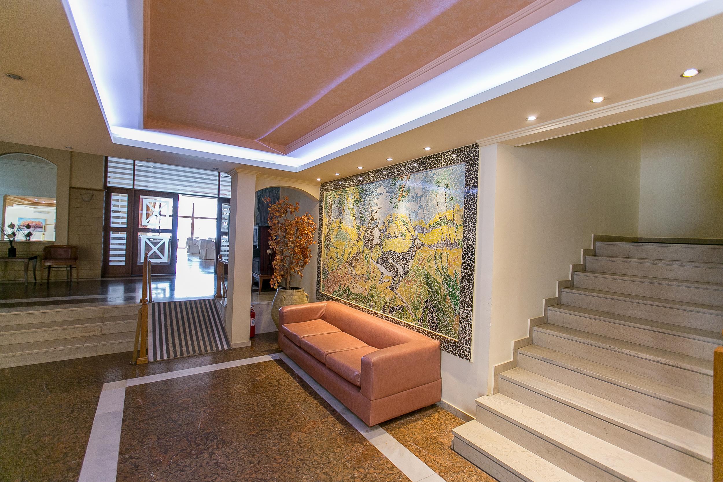 Tzaki Hotel & Restaurant Patras Exterior photo